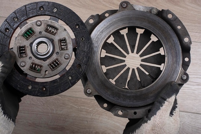 How Much Does a Clutch Replacement Cost? Let’s Find Out!
How Much Does a Clutch Replacement Cost? Let’s Find Out!