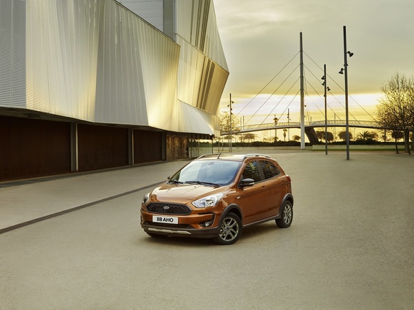 Ford Ka+ 1.2 Ti-VCT Black & White Edition Ford Ka+ 1.2 Ti-VCT Black & White Edition