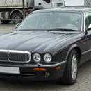 Daimler Super V8 LWB da Rainha Isabel II vai a leilão