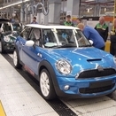 Fábrica da MINI em Oxford comemora um século de construção do carros