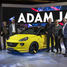 Opel apresenta festival de cores com o ADAM em Paris