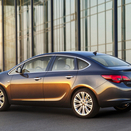 Opel apresenta novo Astra sedan