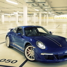 Porsche celebra 5 millhões de fãs no Facebook com Carrera 4S especial