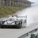 Porsche começa a testar 919 Hybrid de 2015