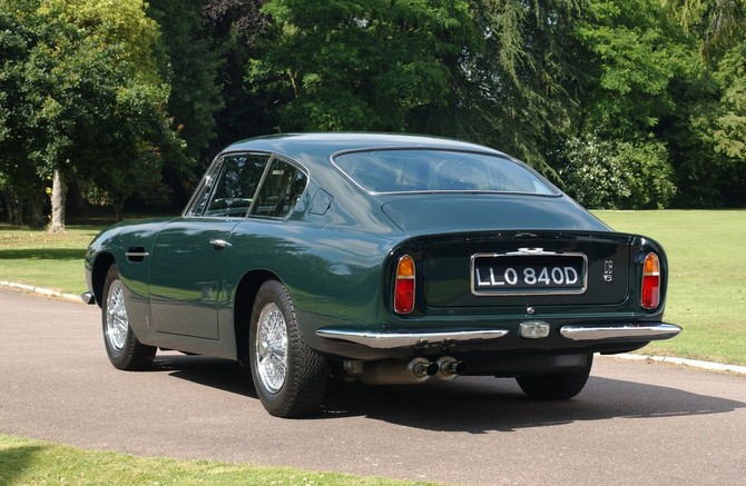 Aston Martin DB6 Aston Martin DB6