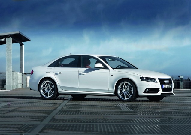 Audi A4 3.2 FSI V6 quattro tiptronic Audi A4 3.2 FSI V6 quattro tiptronic