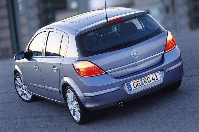 Opel Astra 1.9 CDTI ECOTEC Opel Astra 1.9 CDTI ECOTEC