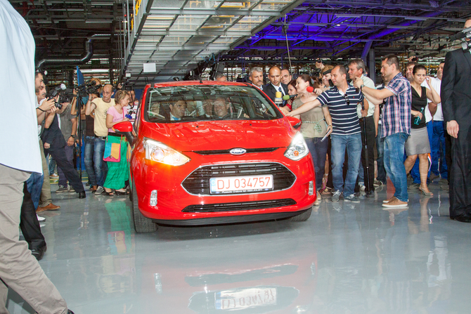 Das Werk in Craiova in Rumänien ist die modernste Fabrik von Ford in Ost-Europa. Das Werk in Craiova in Rumänien ist die modernste Fabrik von Ford in Ost-Europa.