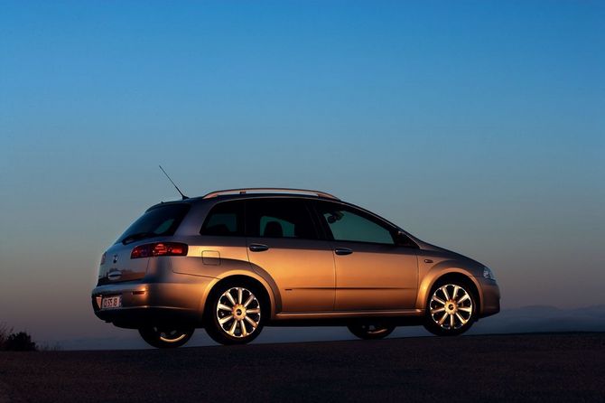 Fiat Croma 1.9 Multijet 16v Automatic Fiat Croma 1.9 Multijet 16v Automatic