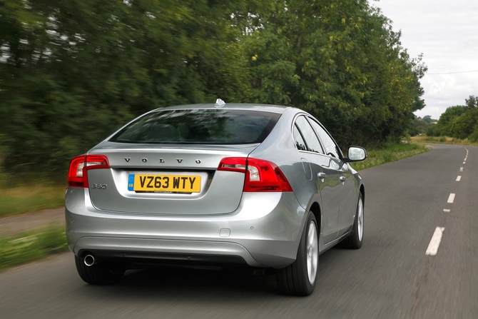 Volvo S60 1.6 T4 Summum Volvo S60 1.6 T4 Summum