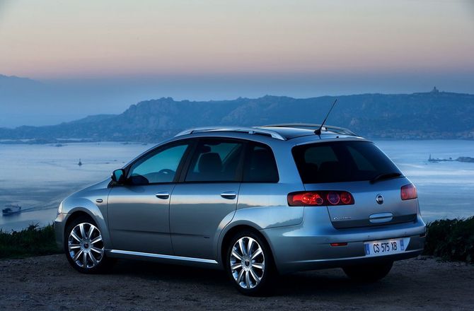 Fiat Croma 1.9 Multijet 16v Automatic Fiat Croma 1.9 Multijet 16v Automatic