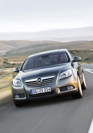 Opel Insignia 2.0 CDTI 160cv Cosmo Active Select Opel Insignia 2.0 CDTI 160cv Cosmo Active Select