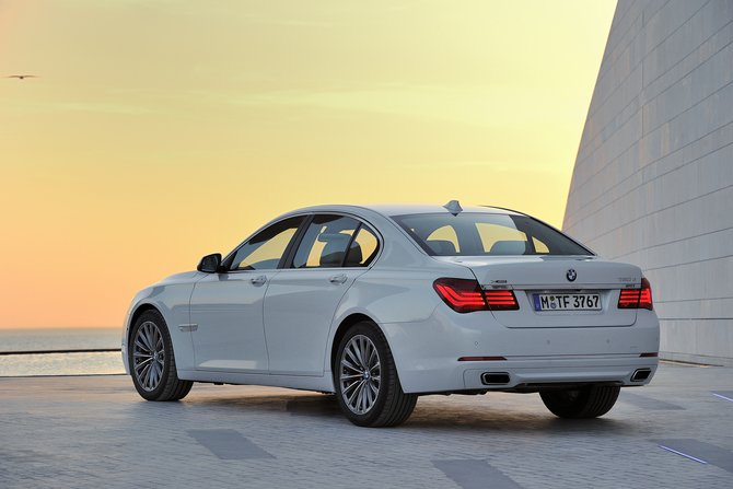 BMW 750i BMW 750i