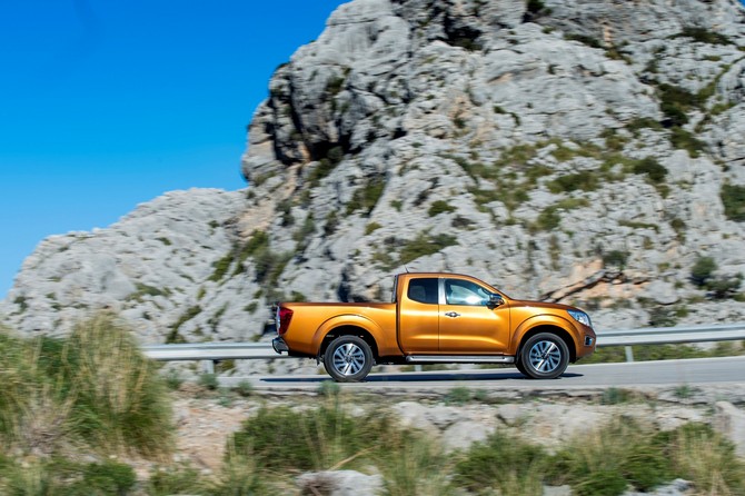 Nissan Navara 4x4 King Cab 2.3dCi N-Connecta Nissan Navara 4x4 King Cab 2.3dCi N-Connecta