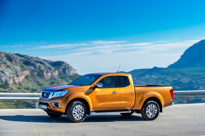 Nissan Navara 4x4 King Cab 2.3dCi Visia Nissan Navara 4x4 King Cab 2.3dCi Visia