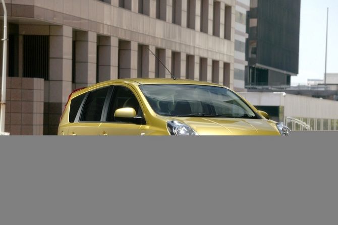 Nissan Note 1.6 Automatic Nissan Note 1.6 Automatic