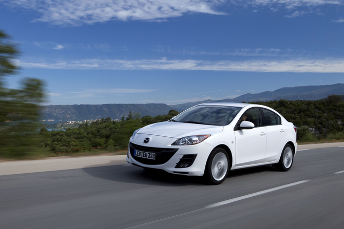 Mazda 3 CS MZ-CD 1.6 Exclusive Plus Mazda 3 CS MZ-CD 1.6 Exclusive Plus