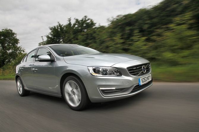 Volvo S60 D2 Kinetic Eco Powershift Volvo S60 D2 Kinetic Eco Powershift