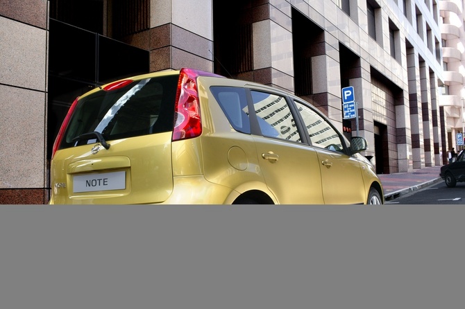Nissan Note 1.6 Automatic Nissan Note 1.6 Automatic