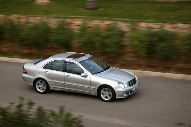 Mercedes-Benz C 230 Automatic Mercedes-Benz C 230 Automatic