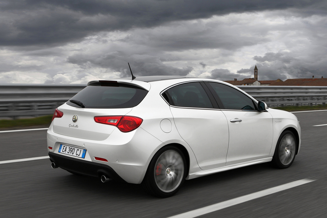 Alfa Romeo Giulietta (modern) Alfa Romeo Giulietta (modern)