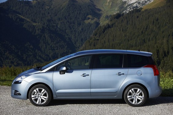 Peugeot 5008 2.0 HDi Exclusive Peugeot 5008 2.0 HDi Exclusive