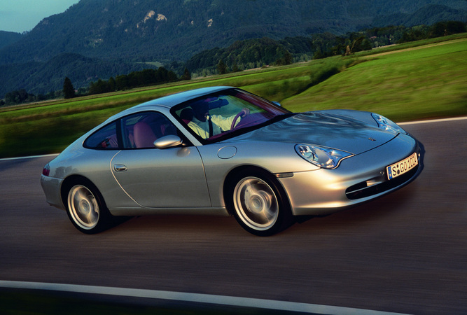 Porsche 911 Carrera 4 Porsche 911 Carrera 4