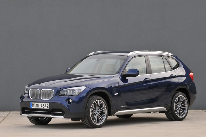 BMW X1 sDrive18i BMW X1 sDrive18i