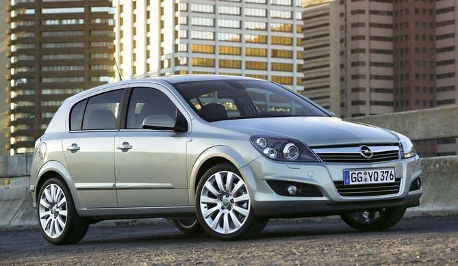 Opel Astra Cosmo 2.0 Turbo Opel Astra Cosmo 2.0 Turbo