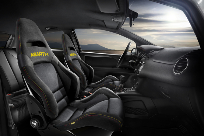 Abarth Punto Scorpione limitée à 199 exemplaires Abarth Punto Scorpione limitée à 199 exemplaires