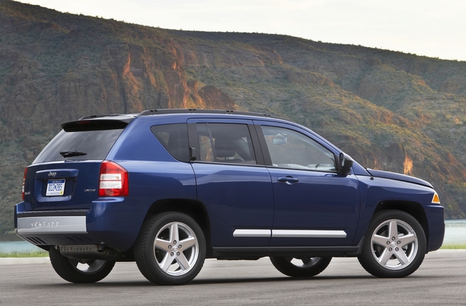 Jeep Compass Limited 4X2 CVT Jeep Compass Limited 4X2 CVT