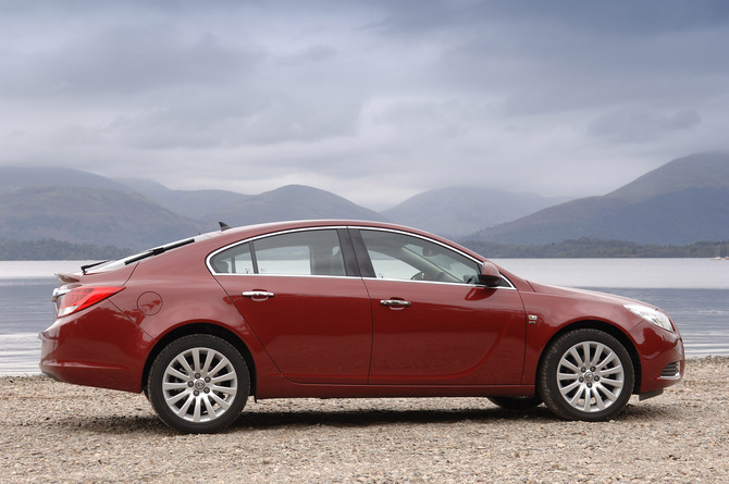 Vauxhall Insignia Hatchback 2.0 CDTi 160hp Elite Nav (Auto) Vauxhall Insignia Hatchback 2.0 CDTi 160hp Elite Nav (Auto)
