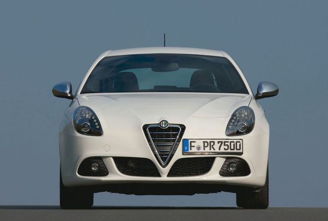 Alfa Romeo Giulietta (modern) Alfa Romeo Giulietta (modern)
