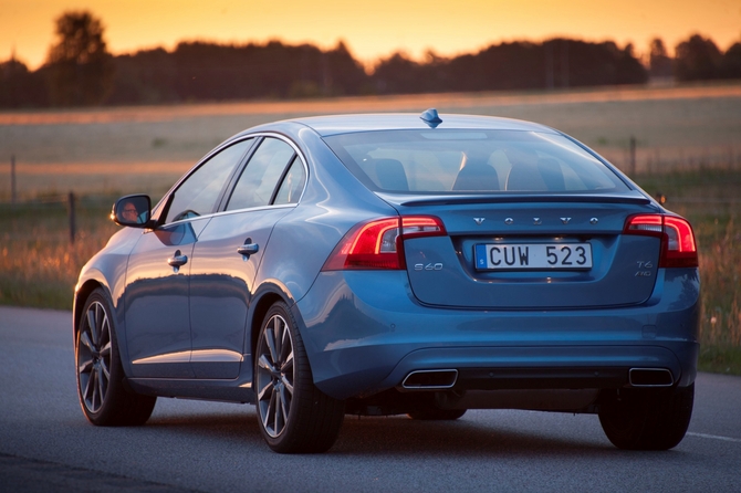 Volvo S60 D5 Momentum Volvo S60 D5 Momentum