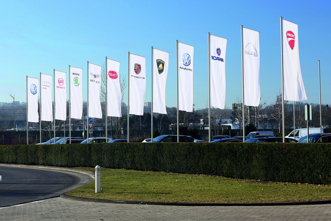 Muitos dos novos funcionário tiveram origem nas aquisições do Grupo VW da Scania, da MAN, da Porsche e da Ducati Muitos dos novos funcionário tiveram origem nas aquisições do Grupo VW da Scania, da MAN, da Porsche e da Ducati