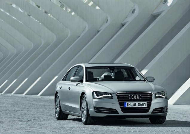 Audi A8 L 3.0 TFSI quattro SE Audi A8 L 3.0 TFSI quattro SE