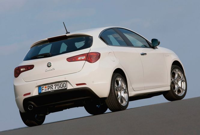 Alfa Romeo Giulietta (modern) Alfa Romeo Giulietta (modern)