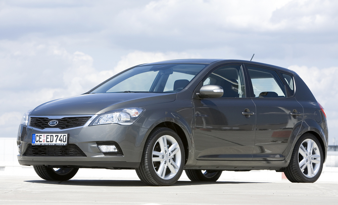 Kia cee�d 1.6 CRDi 128 cv TX Kia cee�d 1.6 CRDi 128 cv TX