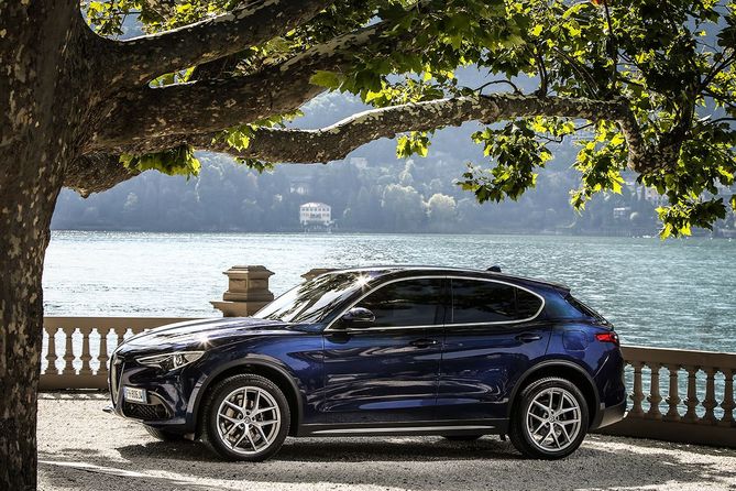 Alfa Romeo Stelvio 2.0 Turbo Q4 Alfa Romeo Stelvio 2.0 Turbo Q4