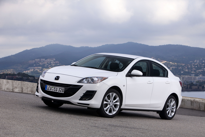Mazda 3 CS MZ-CD 1.6 Comfort Mazda 3 CS MZ-CD 1.6 Comfort