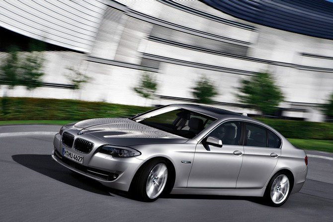 BMW 530i AT BMW 530i AT