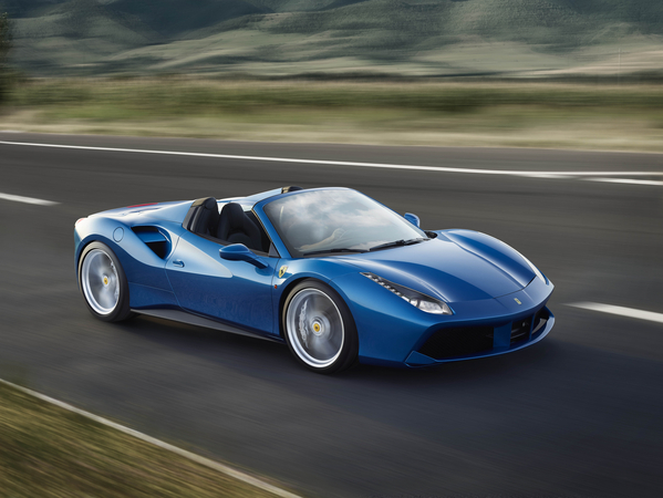 The model is equipped with a 670hp turbocharged V8 engine The model is equipped with a 670hp turbocharged V8 engine