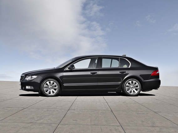 Skoda Superb Hatchback 2.0 TFSI DSG Elegance Skoda Superb Hatchback 2.0 TFSI DSG Elegance