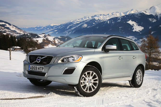 Volvo XC60 D4 R-Design Geartronic Volvo XC60 D4 R-Design Geartronic