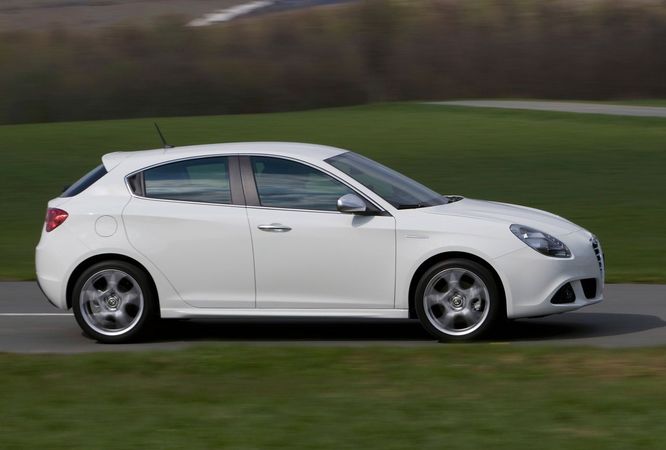Alfa Romeo Giulietta (modern) Alfa Romeo Giulietta (modern)