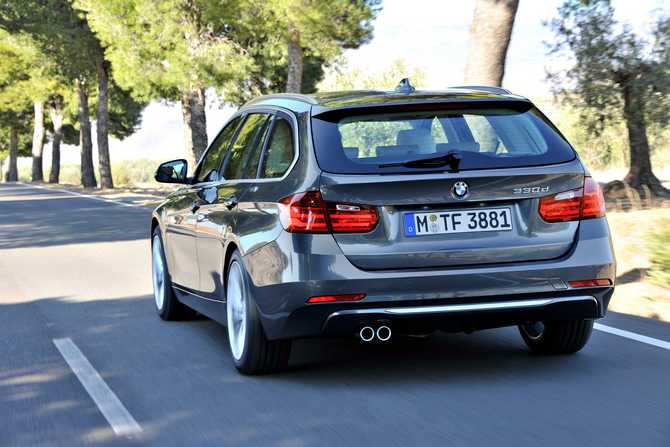 BMW 316d Touring AT BMW 316d Touring AT