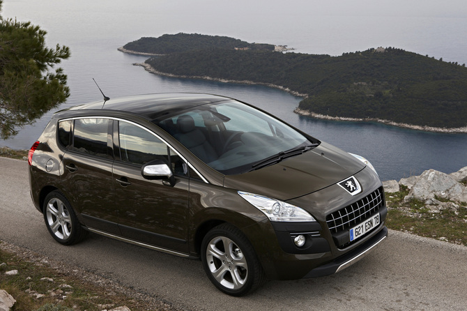 Peugeot 3008 Executive 2.0 HDi 150 FAP Peugeot 3008 Executive 2.0 HDi 150 FAP