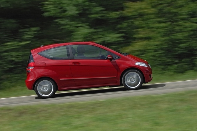 Mercedes-Benz A 200 TURBO Mercedes-Benz A 200 TURBO