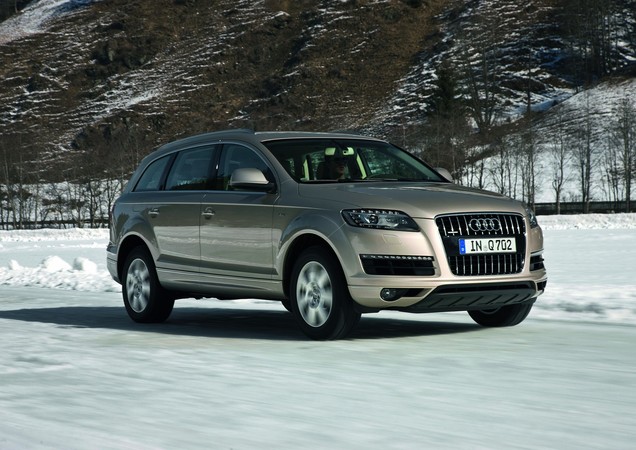 Audi Q7 3.0 TFSI 272 S line Audi Q7 3.0 TFSI 272 S line