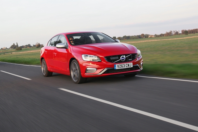 Volvo S60 1.6 T4 R-Design Summum Powershift Volvo S60 1.6 T4 R-Design Summum Powershift